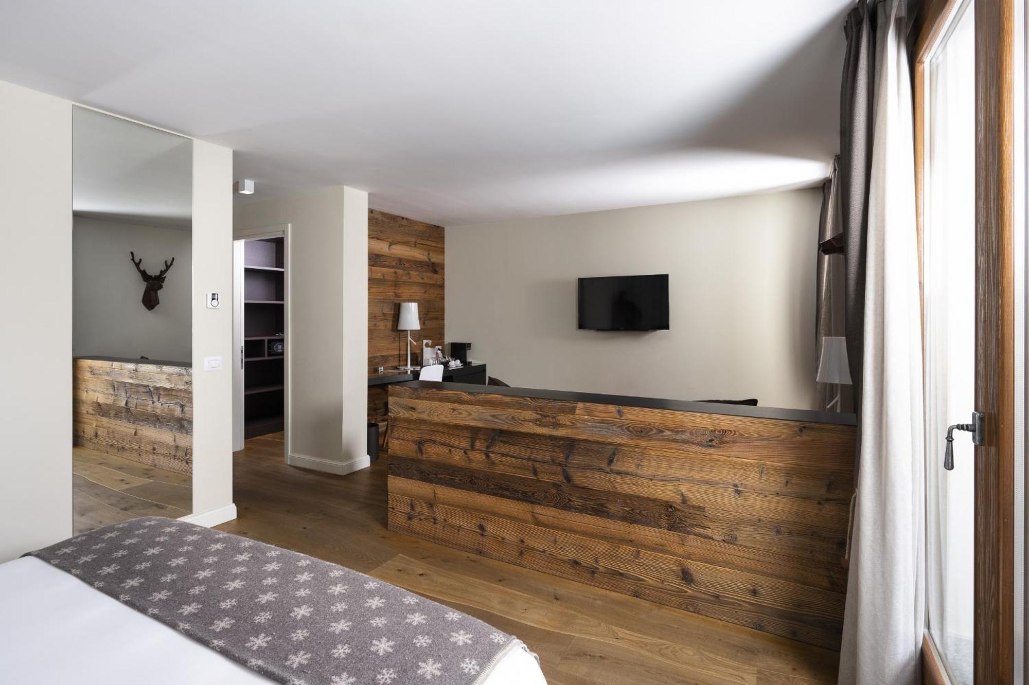 Montana Lodge & Spa, By R Collection Hotels La Thuile Eksteriør bilde